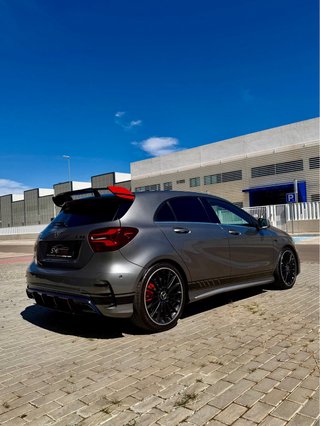 a45 amg facelift 381cv garantía un año