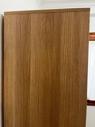 Armario Ikea en color blanco y madera