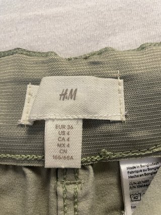 Pantalón corto H&M elástico verde