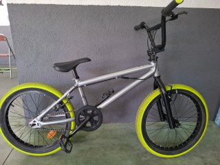 2 Bicicletas BMX B'Twin Wipe 520 - 20