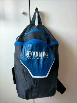 Mochila Yamaha Plegable Negra y Azul