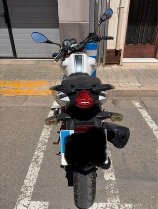 Keeway RKV 125cc Moto Naked Blanca