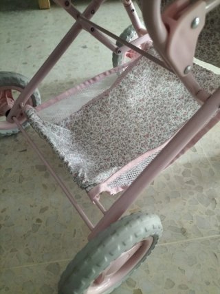 Carrito de muñecas rosa floral