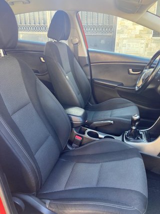 Hyundai i30 2016