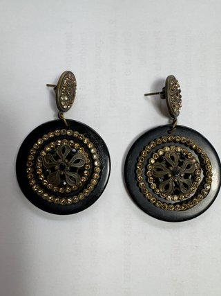 Pendientes negros y dorados estilo vintage/ étnico