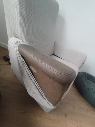 Sillón reclinable eléctrico marrón