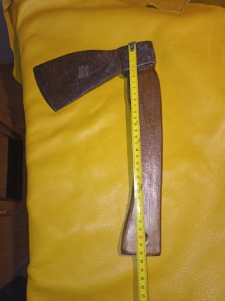 Ascia vintage punzonata