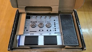 Pedalera multiefectos Korg AX10G