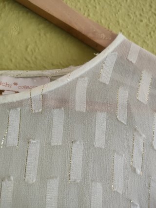 Blusa Amichi blanca con detalles