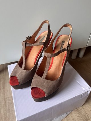 Zapatos de tacón con plataforma Talla 39