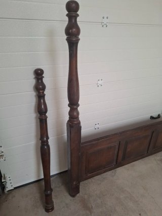 Cama de 1,50m Madera Nogal Maciza. Pieza única.