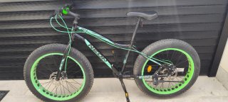 Bicicleta Fat Bike NEÓN 24 Negra/Verde