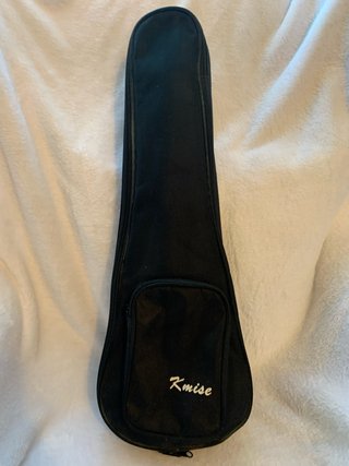 Ukulele Kmise con accessori