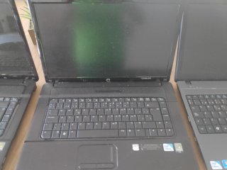 Tres Portátiles Hp  y Acer para Repuestos y fundas