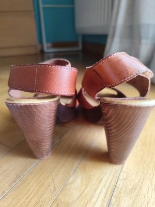 Sandalias Piel Marrón
