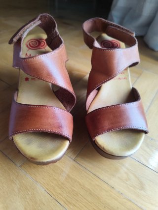 Sandalias Piel Marrón