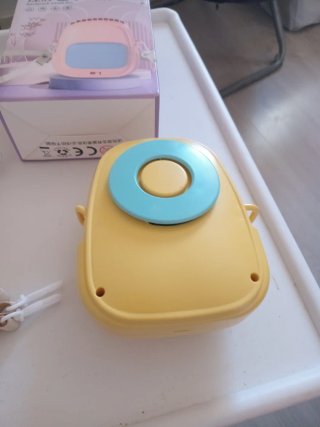 Ventilador Portátil Cuello Amarillo