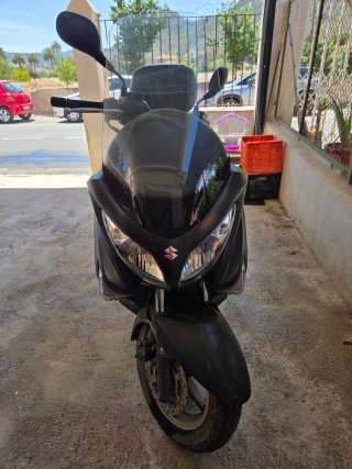 Suzuki Burgman 200cc Maxi Scooter