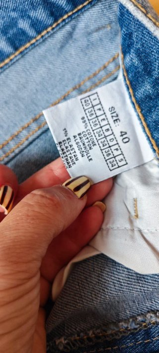 Pantalón vaquero corto