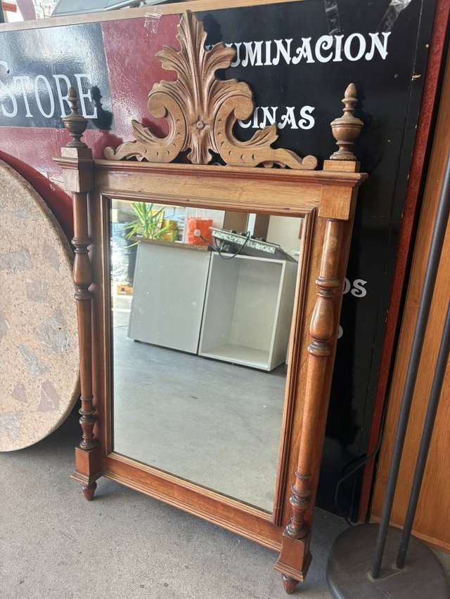 ESPEJO CENTENARIO DE MADERA