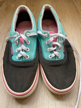 Vans negras y turquesa, 37