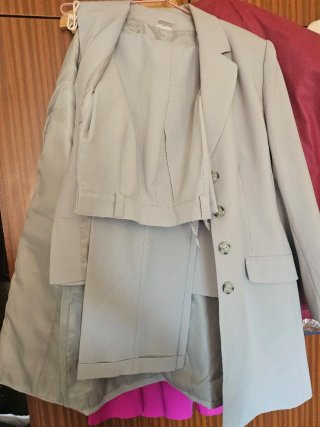 Traje Chaqueta y Chaleco Mujer Beige