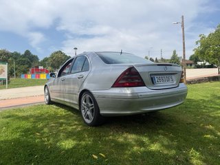 Mercedes-Benz Clase C 2005