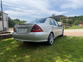 Mercedes-Benz Clase C 2005