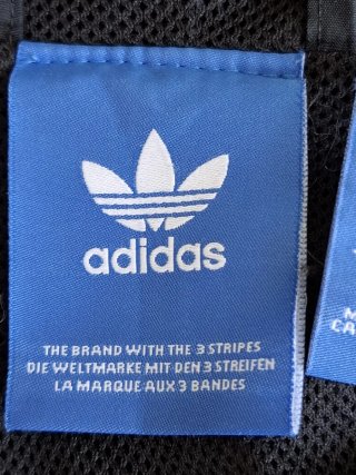 Chaqueta Adidas Negra y Blanca