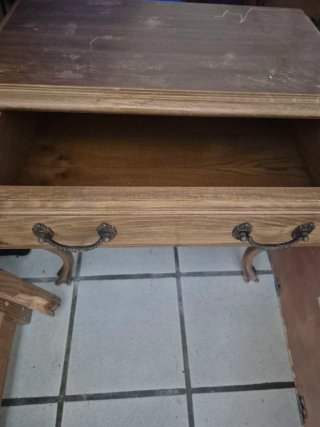 2 mesitas de noche antiguas de madera