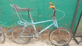 Bicicleta BMX antigua azul
