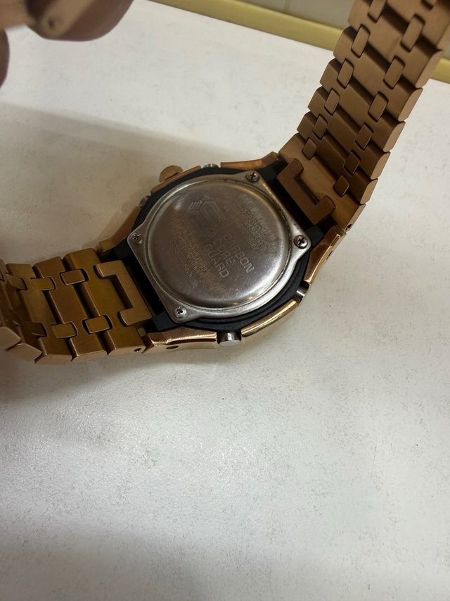 Reloj Casio G-Shock GA-2100SKE Dorado
