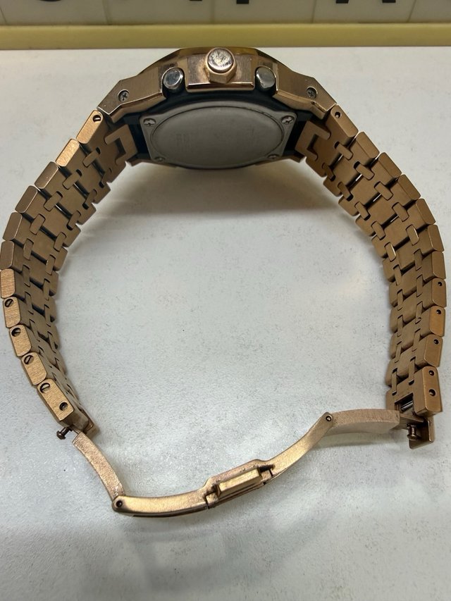 Reloj Casio G-Shock GA-2100SKE Dorado