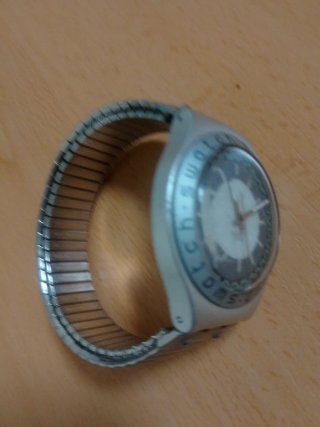 Reloj Swatch Hombre Azul y Plateado