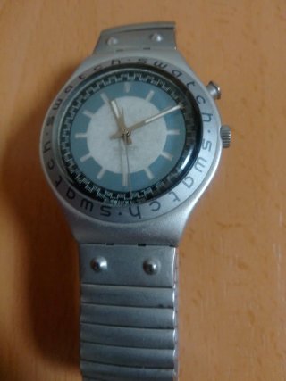 Reloj Swatch Hombre Azul y Plateado