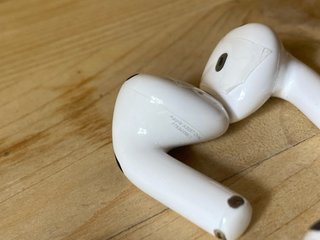 Pareja de AirPods 4 Blancos