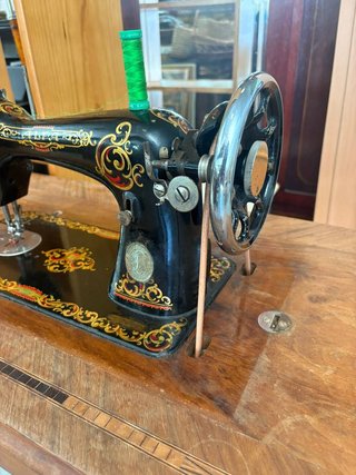 MÁQUINA DE COSER ALFA