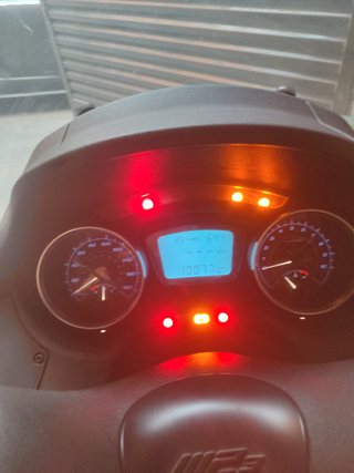 Piaggio MP3 500 HPE sport Advance Gris Plata