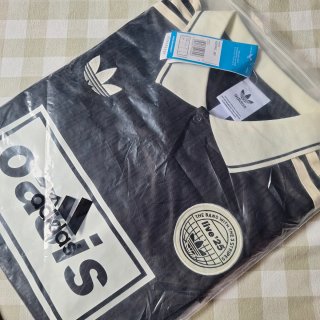 Camiseta estilo Adidas Originals Oasis Live ’25
