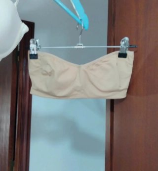 3 Sujetadores Beige y Blanco