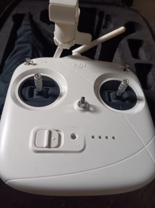 Dron DJI Phantom 3 con mochila y 1 bateria
