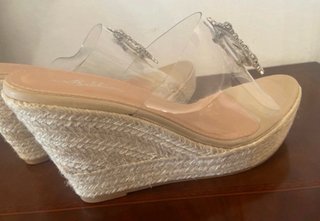 Zapatillas cuña esparto boutique Marbella