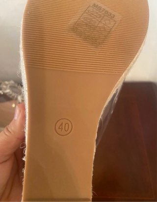 Zapatillas cuña esparto boutique Marbella