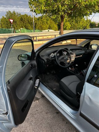 Peugeot 206 2003