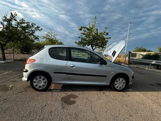 Peugeot 206 2003