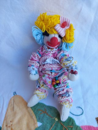 Coppia di pupazzi clown da appendere