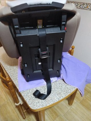 Silla Coche ISOFIX 9-36 kg Cam, contiene manual.