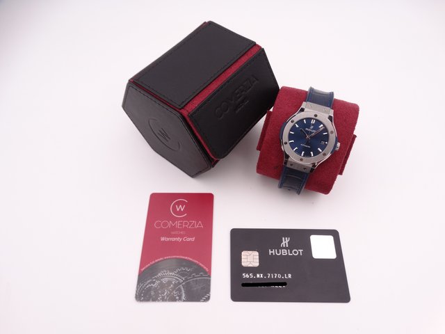 HUBLOT Classic Fusion 38 Azul PAPELES
