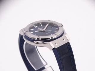 HUBLOT Classic Fusion 38 Azul PAPELES