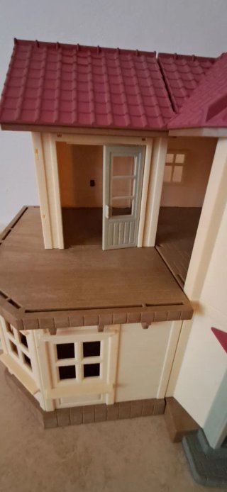 Casa Sylvanian Families con figuras